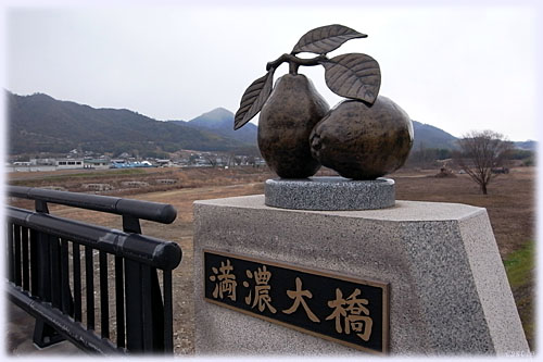 Z勴