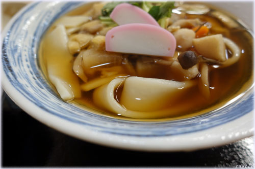 肱
