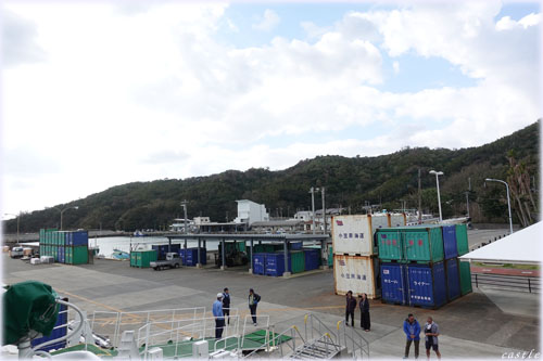 母島・沖港