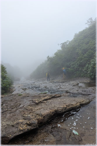 下山で沢下り
