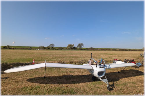 ���[���F